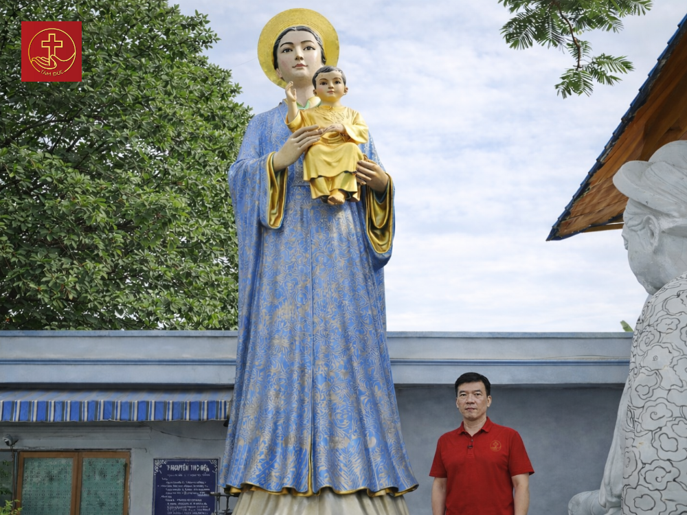 Công trình Tượng Đức Mẹ La Vang cao 7m (lớn nhất Việt Nam).