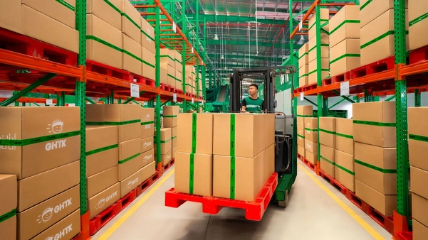 Phân bổ tồn kho dựa trên nhu cầu thực tế giúp shop khai thác hiệu quả nguồn hàng và hạn chế tình trạng thiếu hoặc dư thừa cục bộ.
